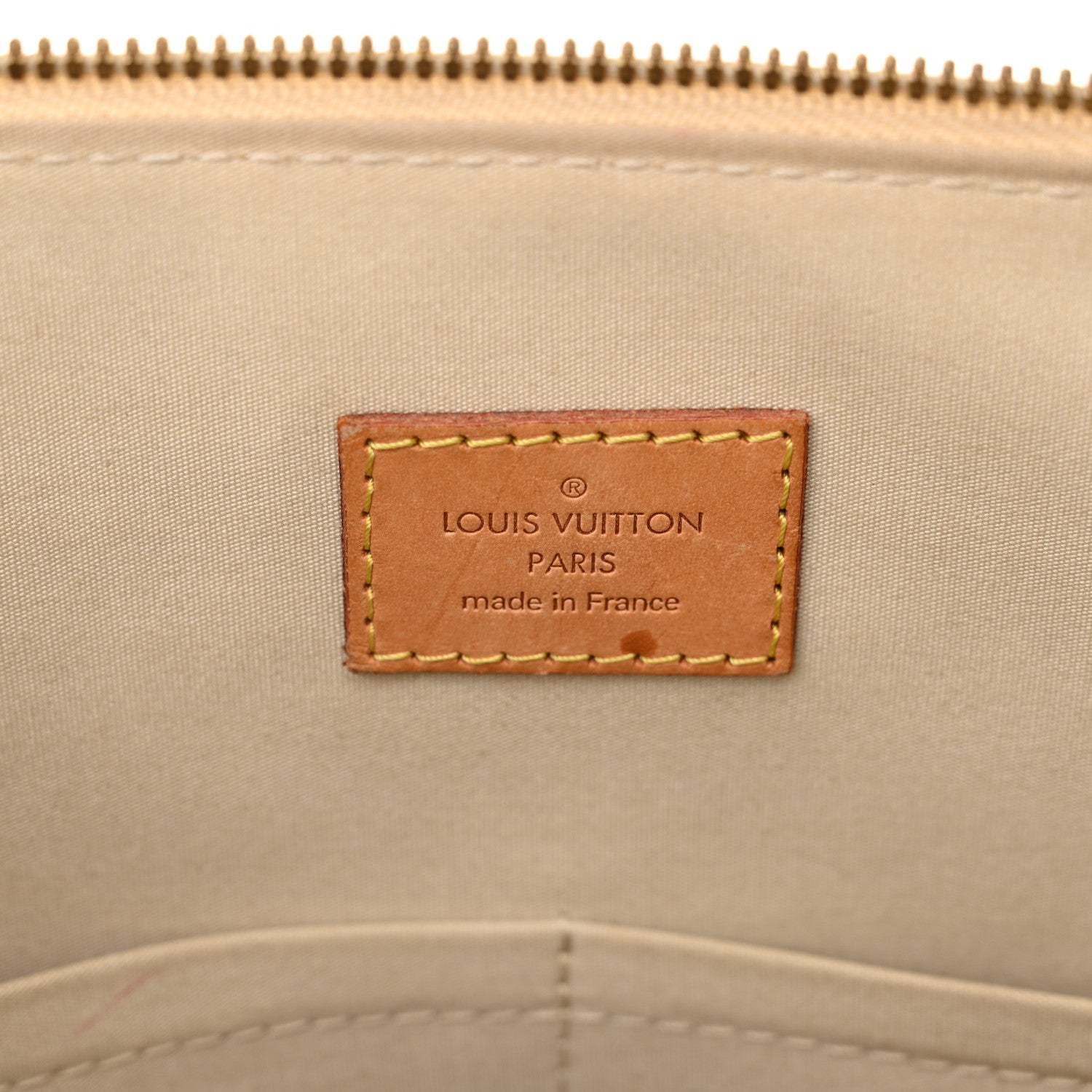 Louis Vuitton Vernis Alma GM Blanc Corail 6 of 17