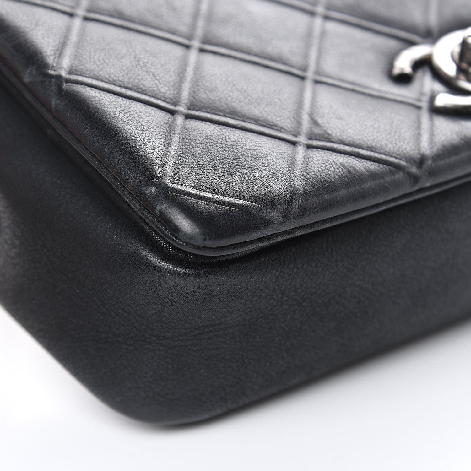 Chanel Calfskin Diamond Embossed New Chic Flap Black 17 of 18