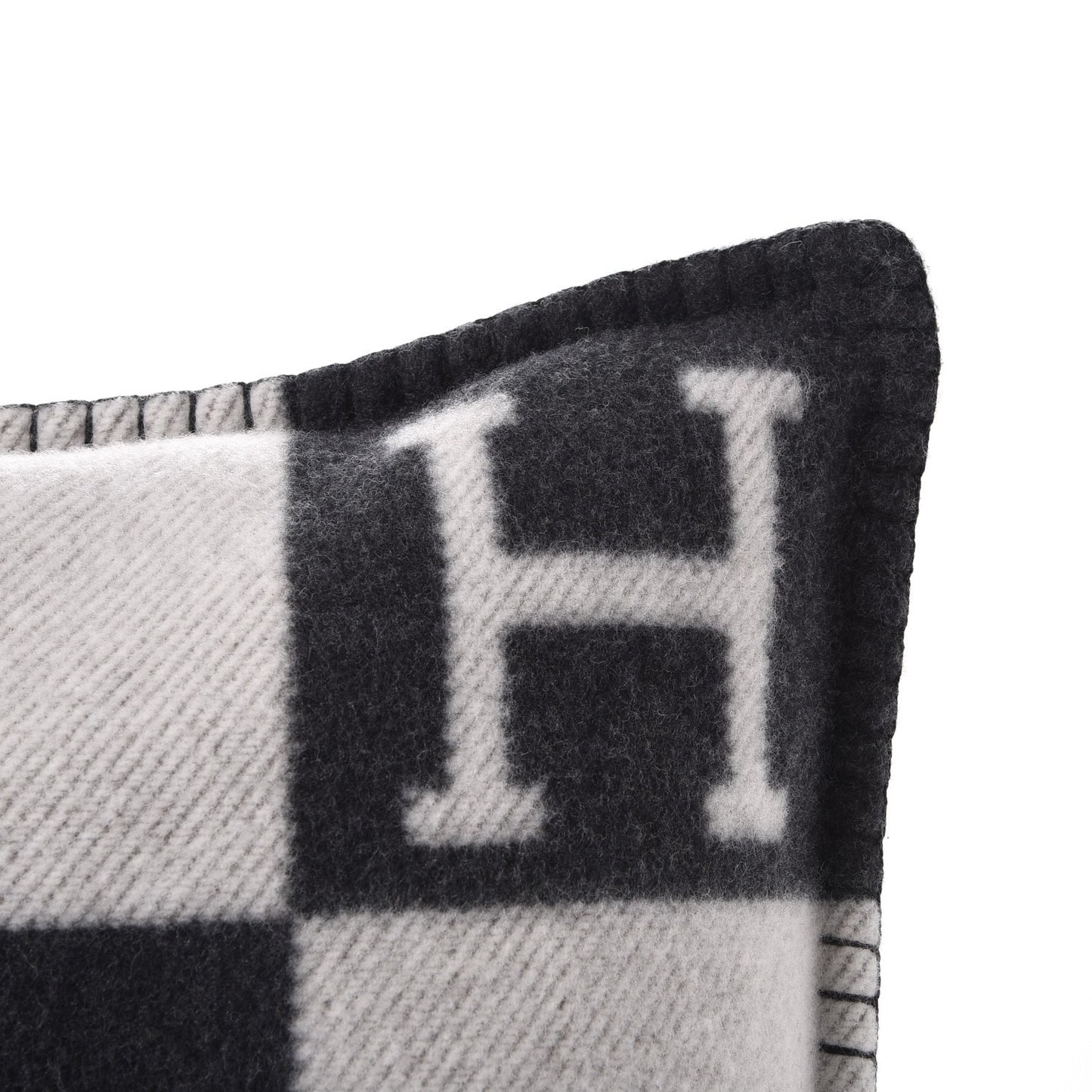 Wool Cashmere Avalon Pillow PM Ecru Gris Fonce