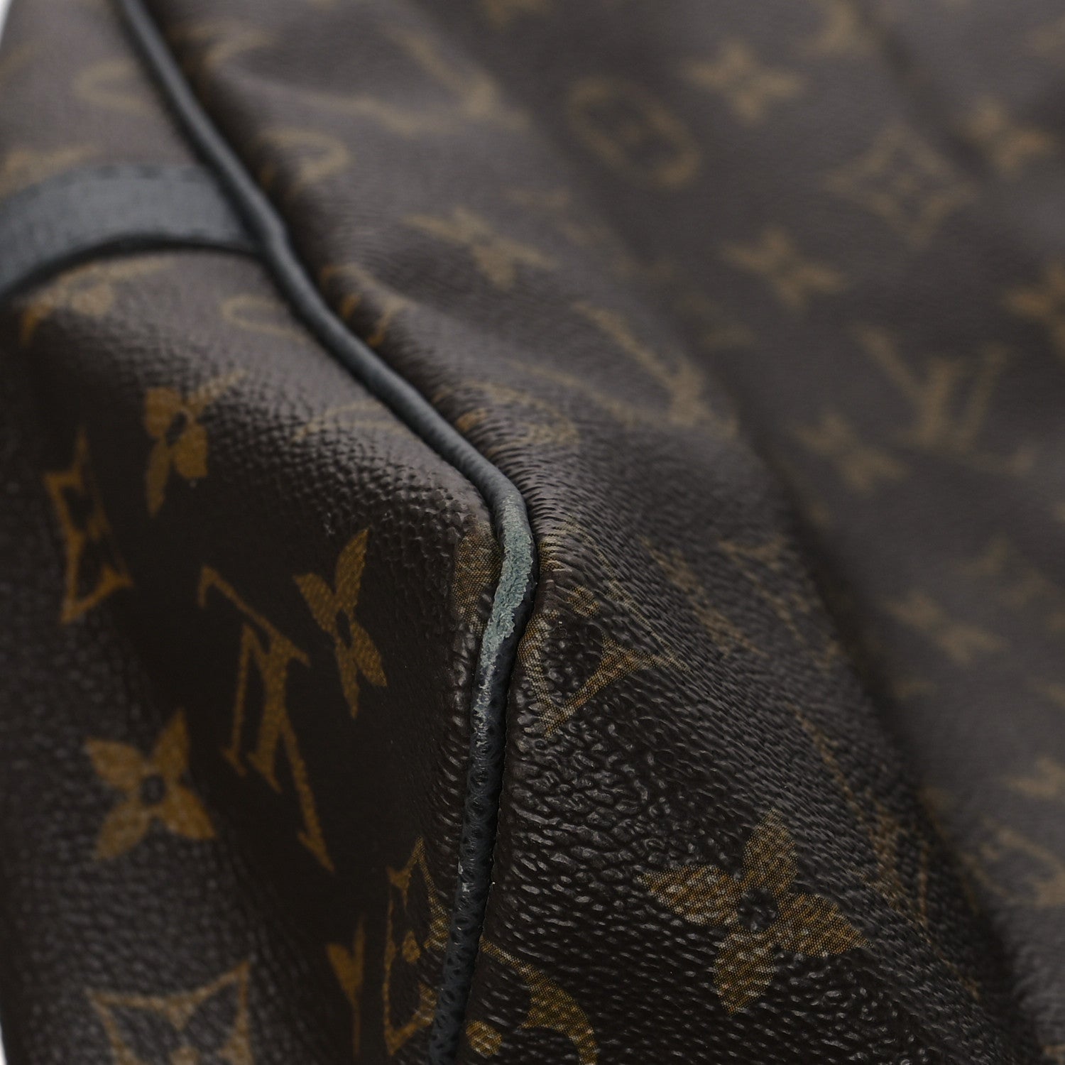 Louis Vuitton Monogram Taiga Outdoor Keepall Bandouliere 55 10 of 10