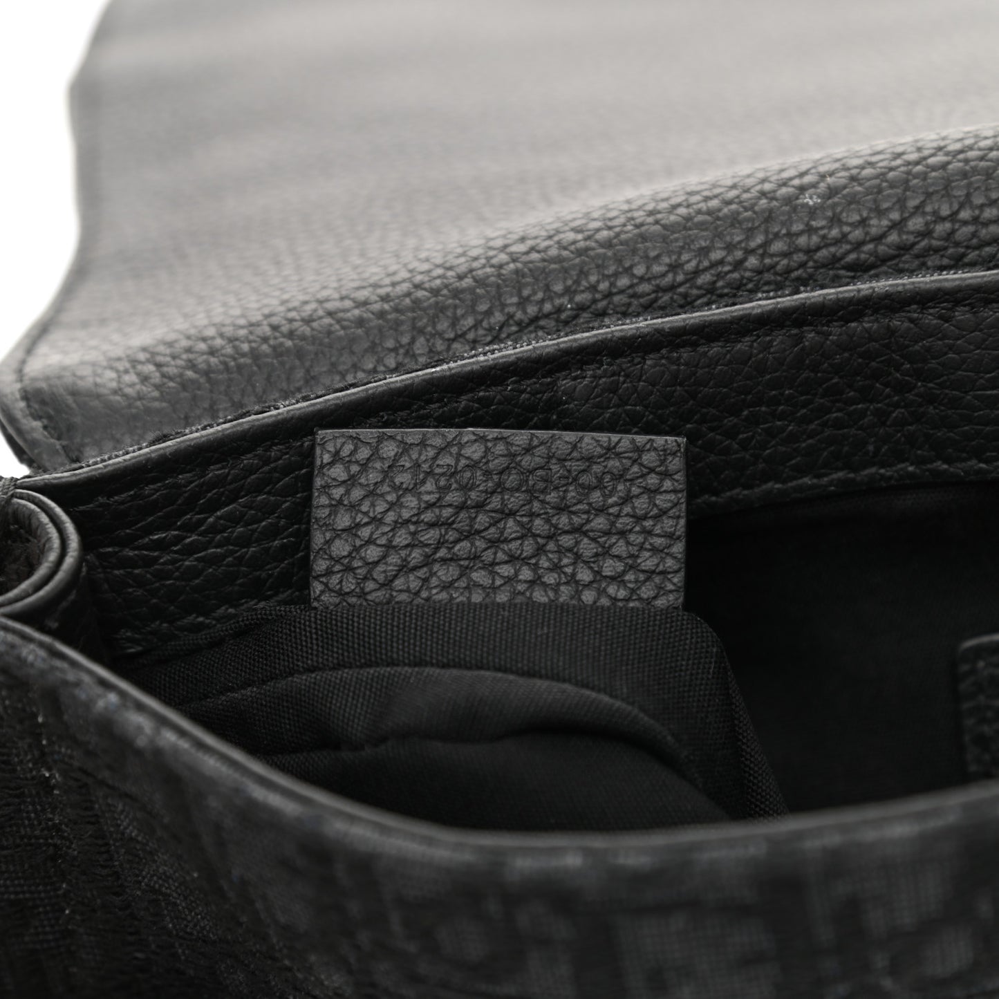 Oblique Saddle Messenger Pouch Blue Black
