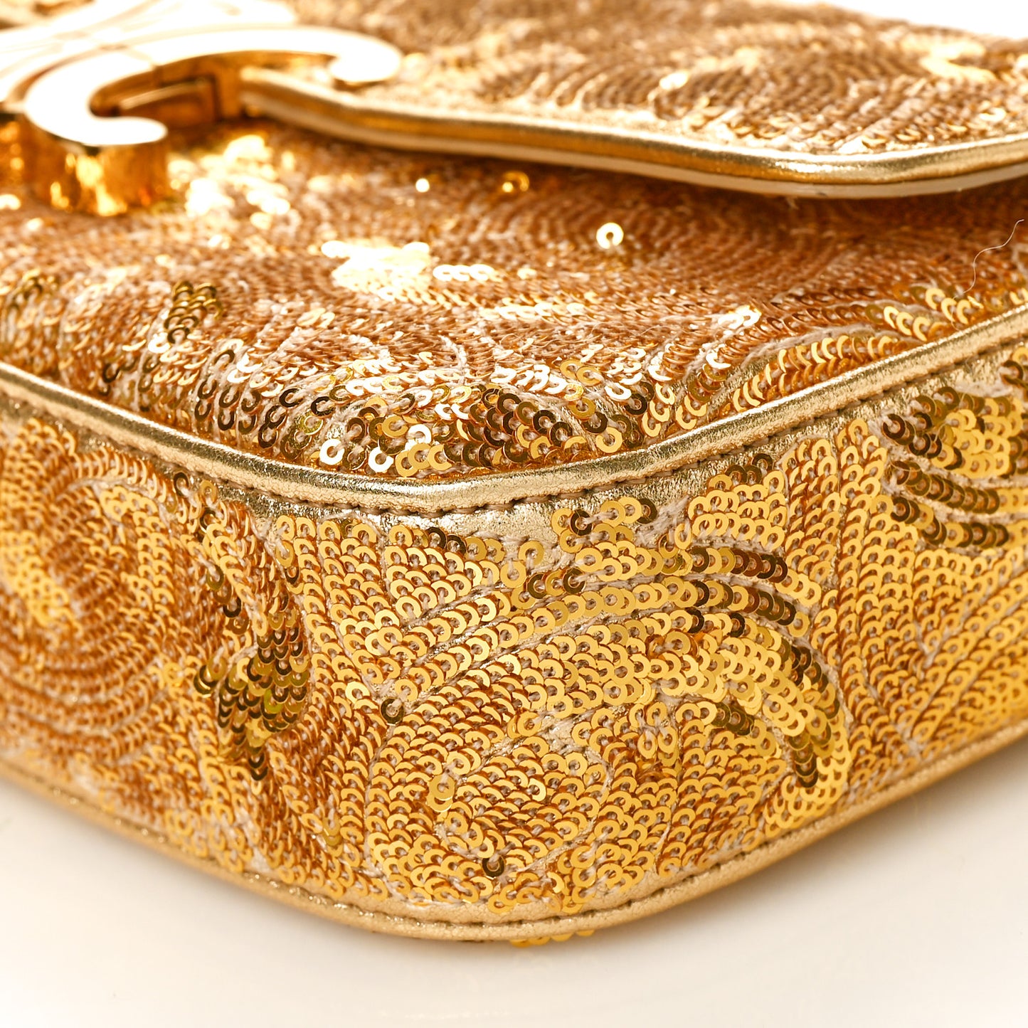 Sequin Triomphe Chain Shoulder Bag Gold