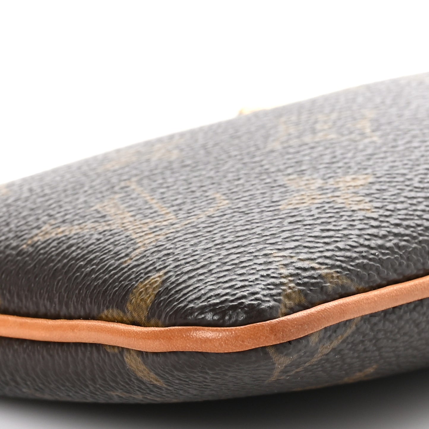 Monogram Pochette Milla MM