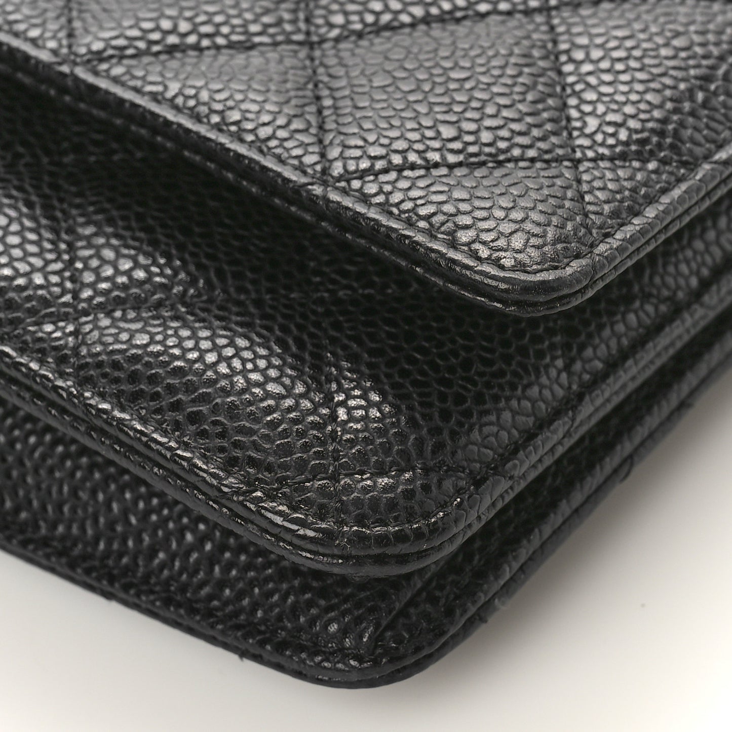 Caviar Quilted Wallet on Chain WOC Black