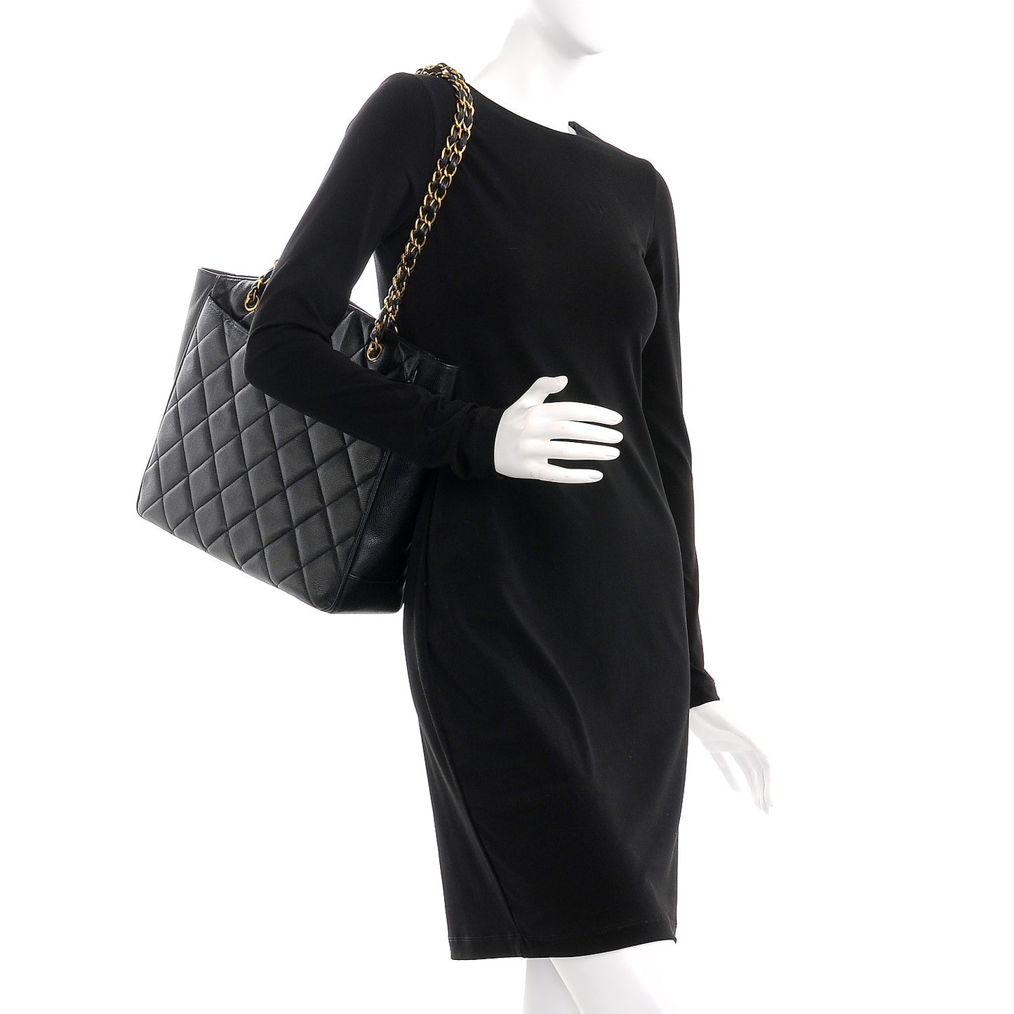 Caviar Quilted CC Shoulder Bag Black