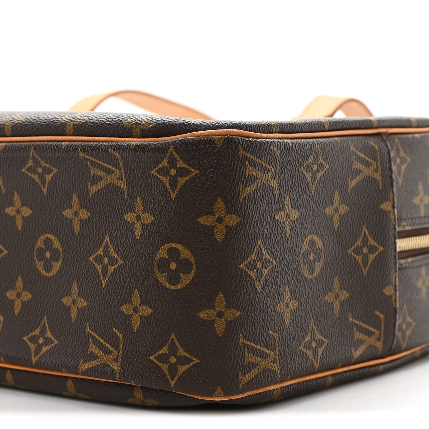 Monogram Cite GM