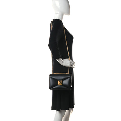 Valentino Garavani Nappa One Stud Chain Clutch Black 2 of 12