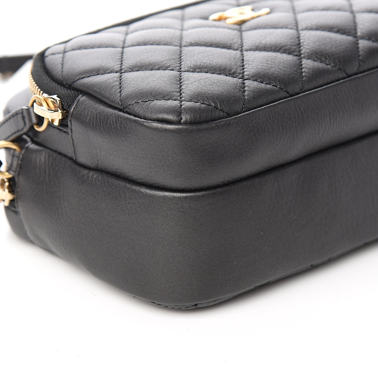 Calfskin Quilted Day Trips Camera Case Black