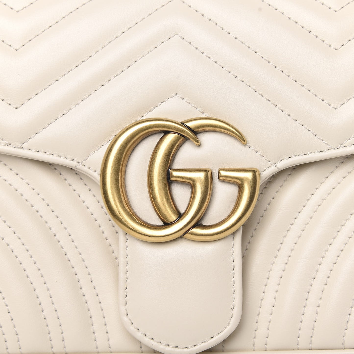 Calfskin Matelasse Small GG Marmont Shoulder Bag White
