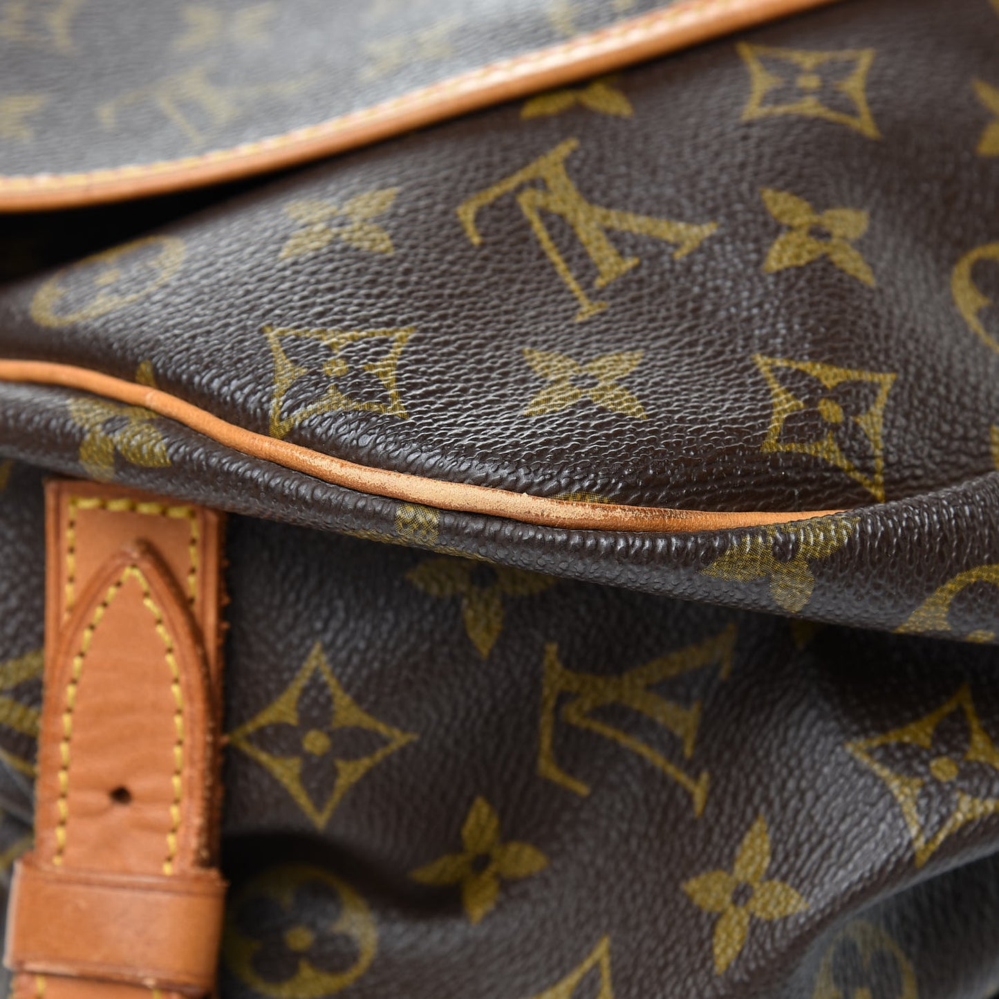 Monogram Saumur 35