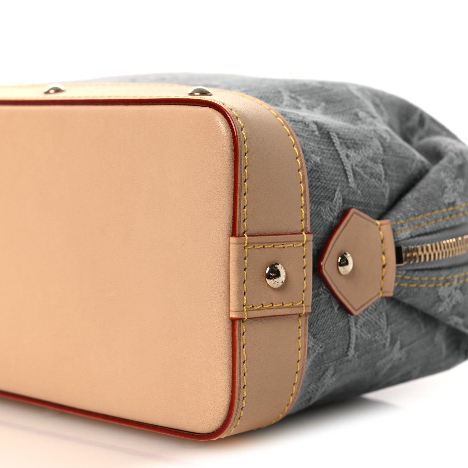Louis Vuitton Monogram Denim Cosmetic Pouch GM Cloudy Cloudy Grey 9 of 11