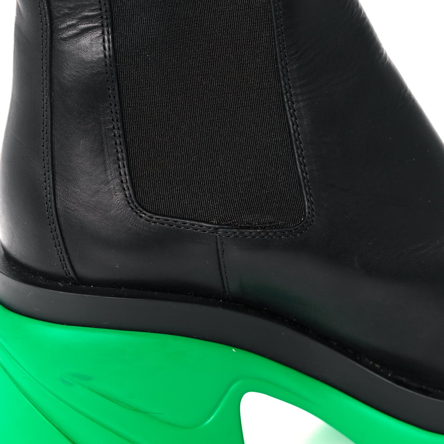 Calfskin The Flash Chelsea Boots 39 Black Grass