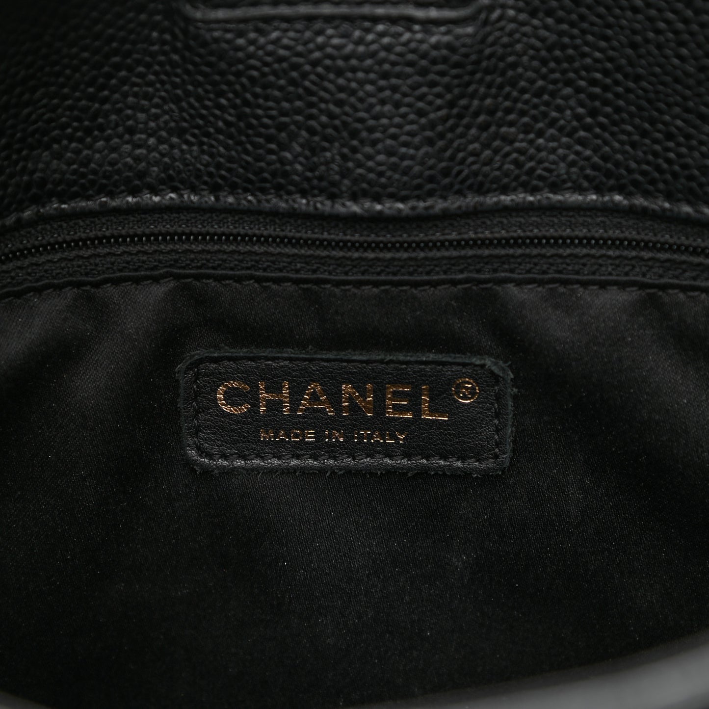 Caviar Quilted Petit Shopping Tote PST Black