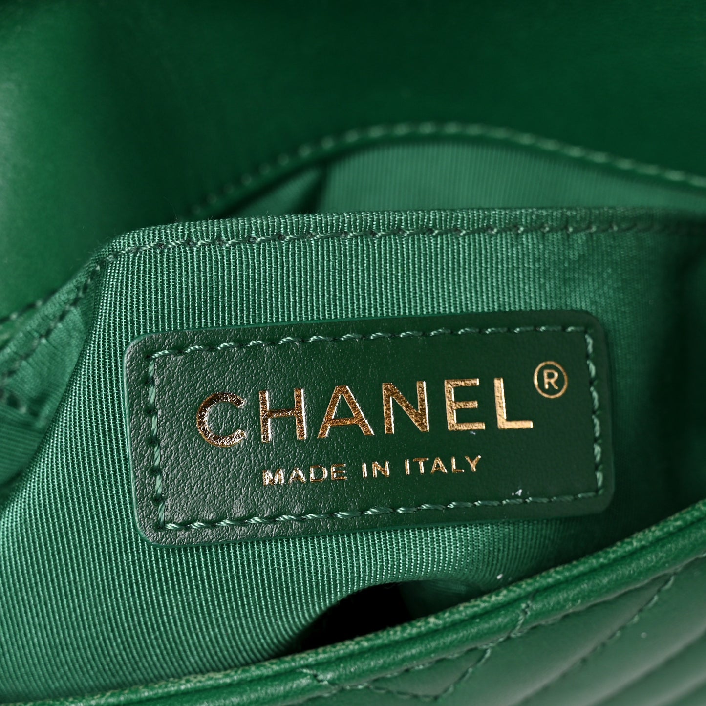 Lambskin Chevron Quilted East West Flap Green