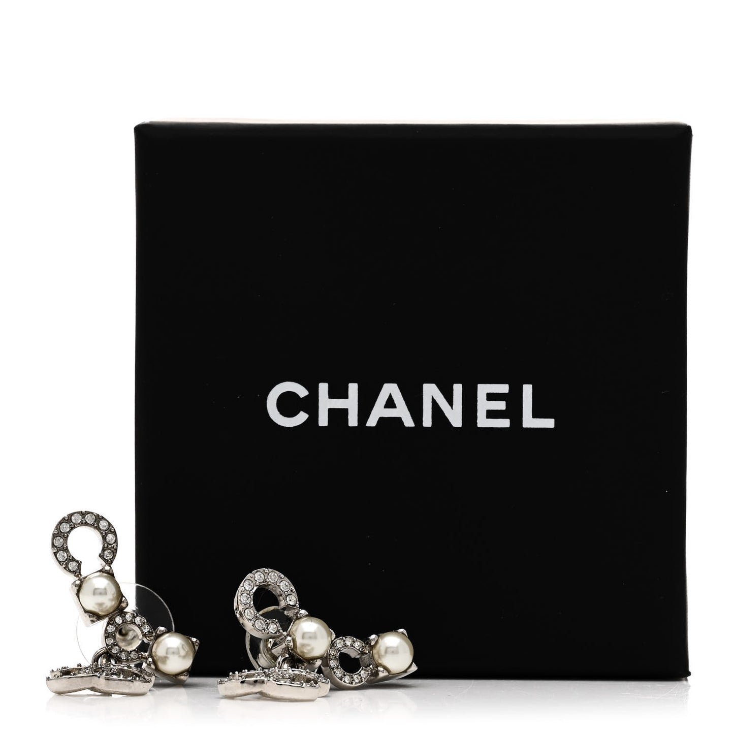 Metal Crystal Pearl Coco CC Earrings Silver