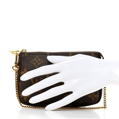 Louis Vuitton Monogram Mini Pochette Accessories 2 of 8