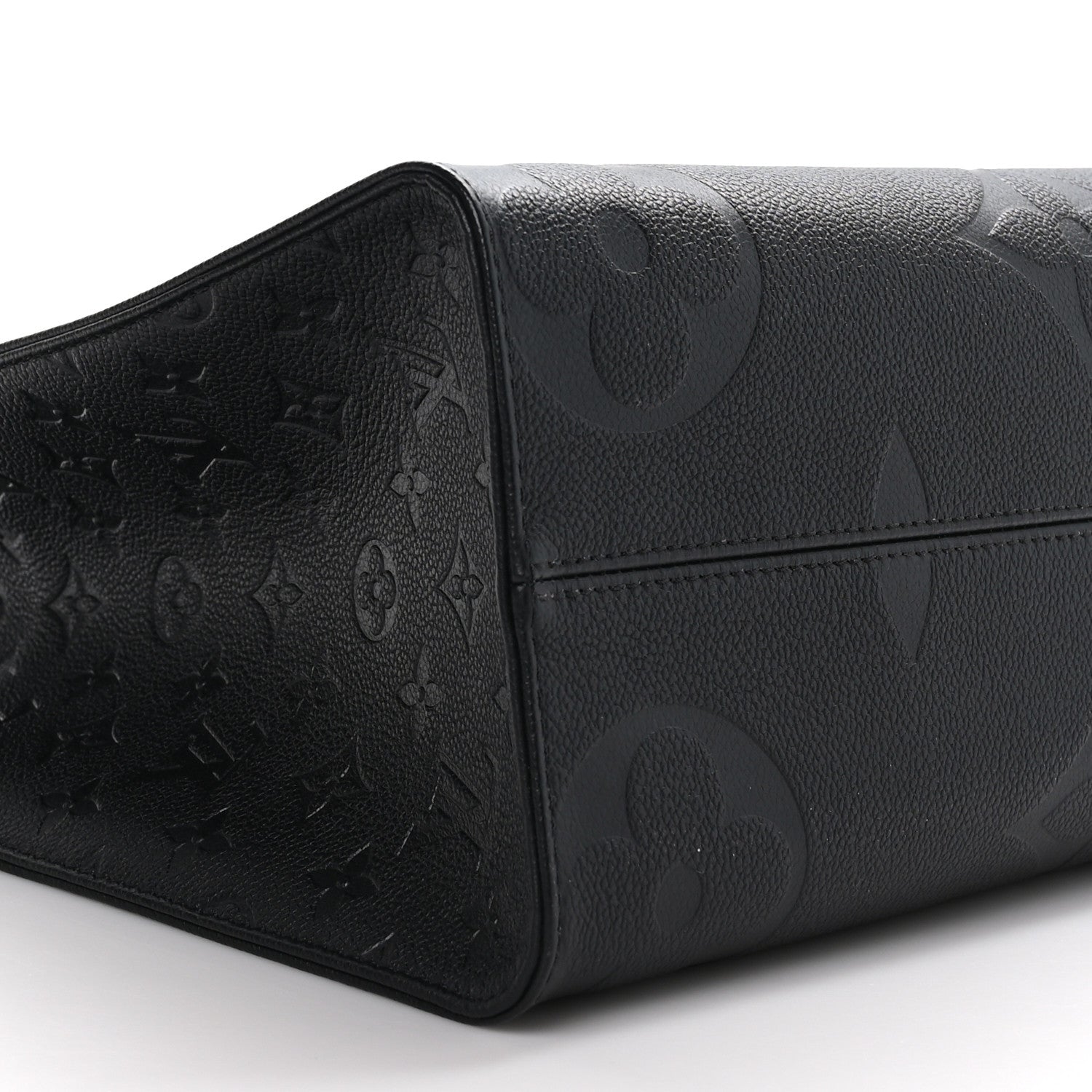 Louis Vuitton Empreinte Monogram Giant Onthego MM Black 8 of 10