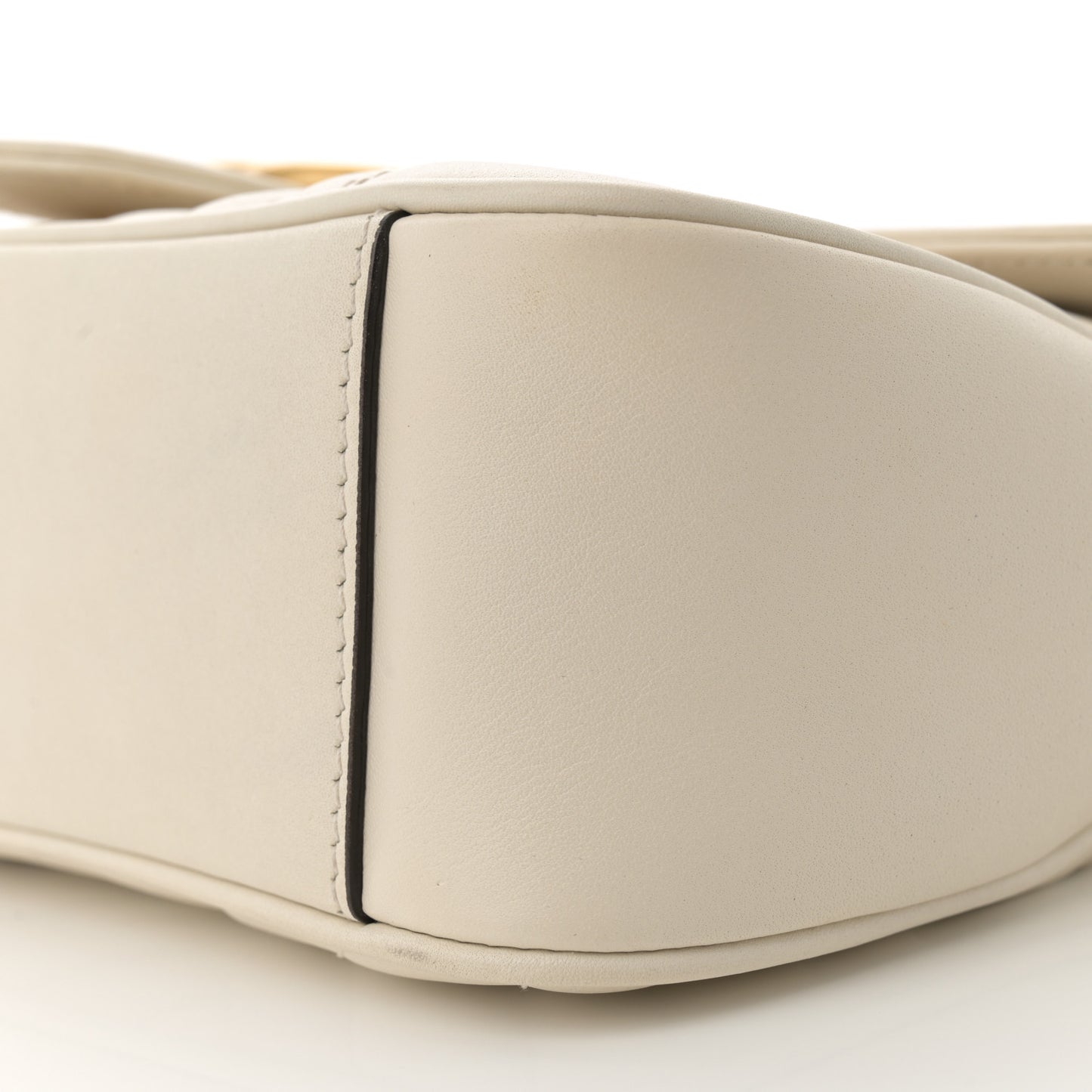 Calfskin Matelasse Small GG Marmont Shoulder Bag White