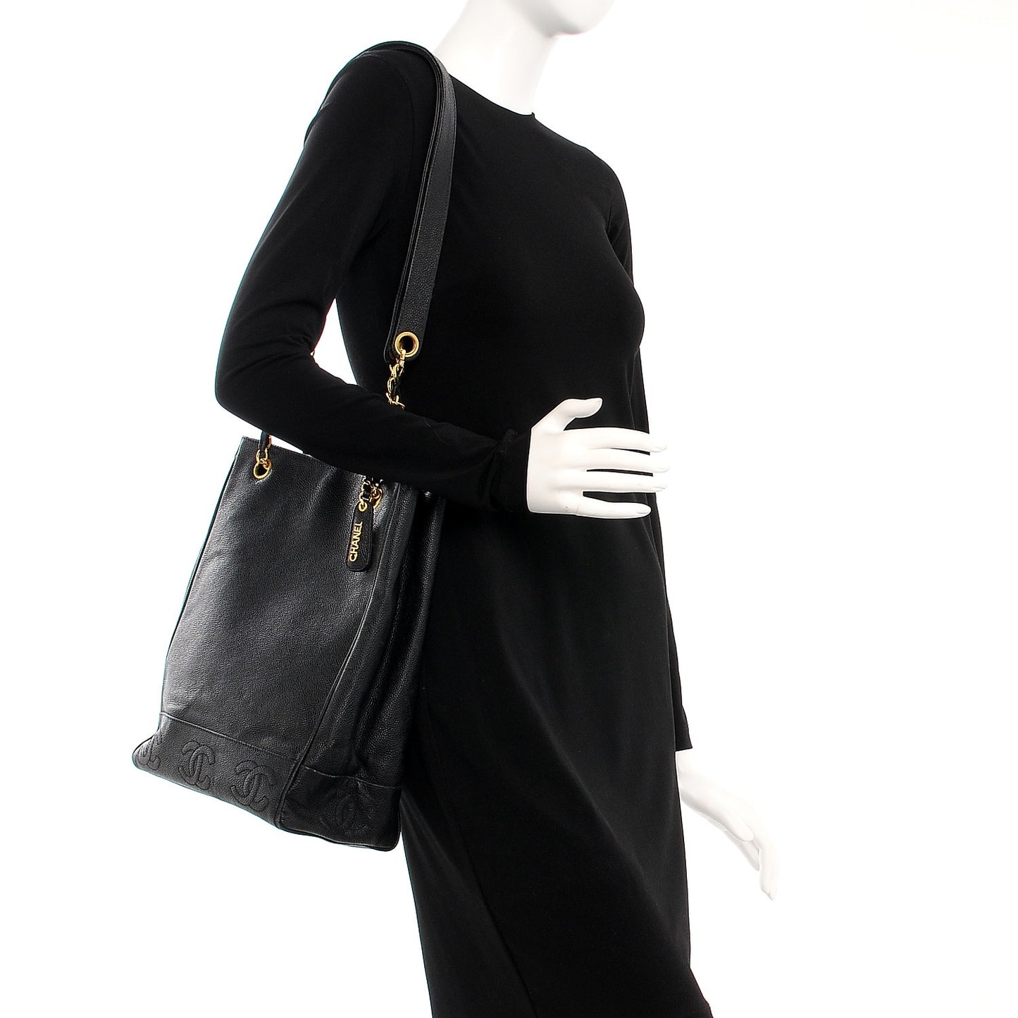 Caviar Shoulder Bag Black