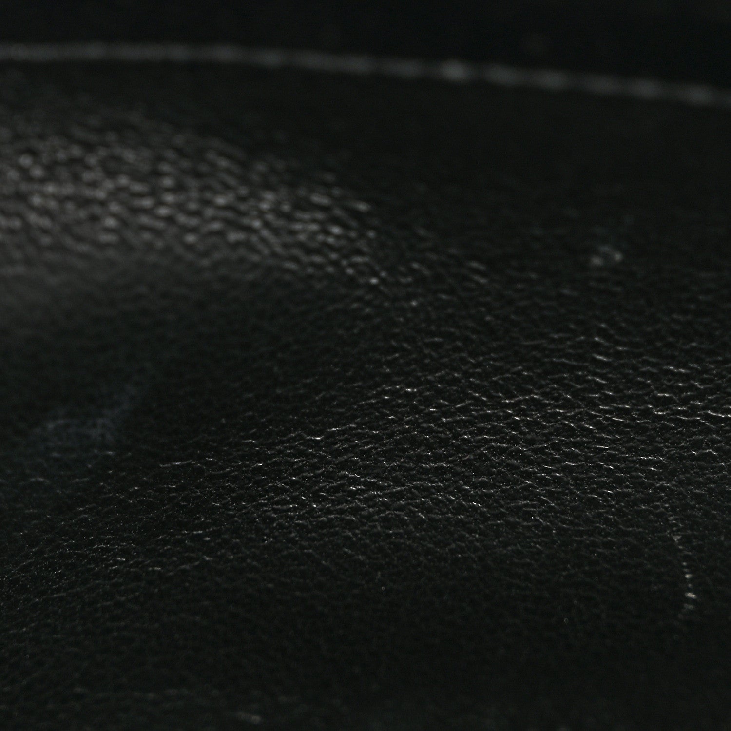 Saint Laurent Grain De Poudre Matelasse Chevron Monogram Chain Wallet Black 11 of 12