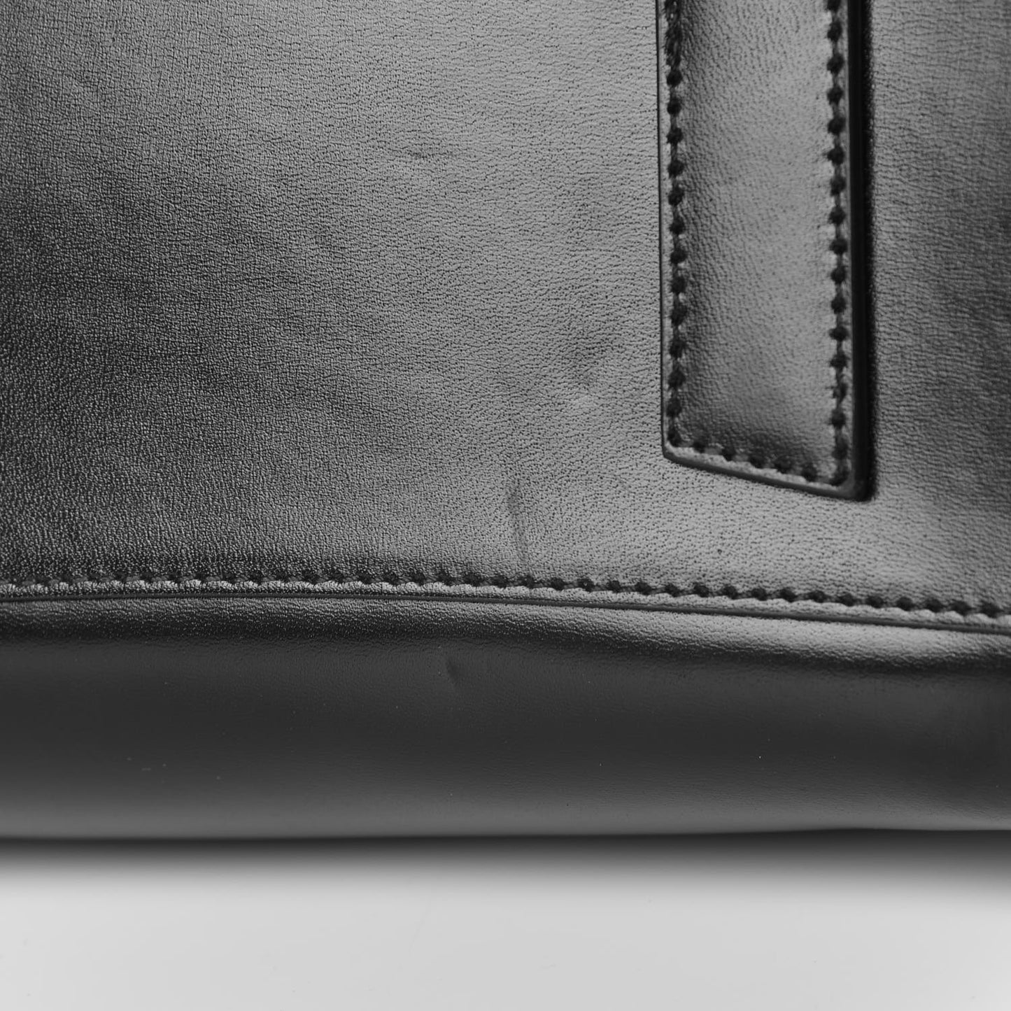 Shiny Lord Calfskin Small Antigona Black