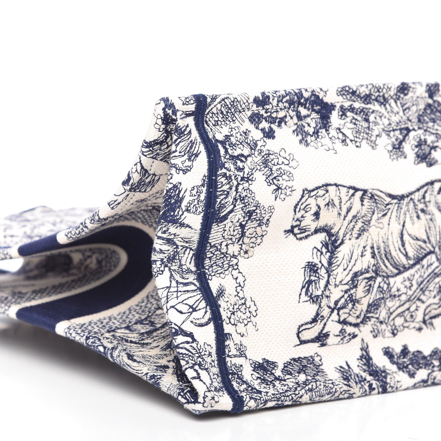 Christian Dior Canvas Embroidered Medium Dioriviera Toile De Jouy Book Tote Blue 6 of 11