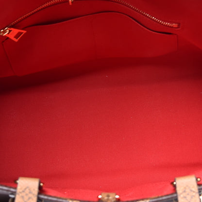 Louis Vuitton Reverse Monogram Giant Onthego MM 6 of 9