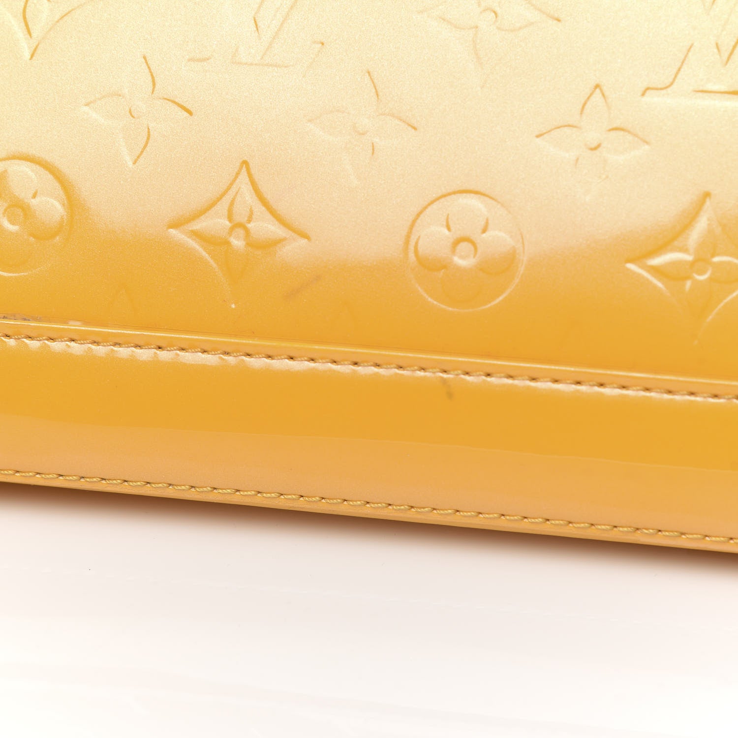 Louis Vuitton Vernis Alma PM Jaune Passion 8 of 14