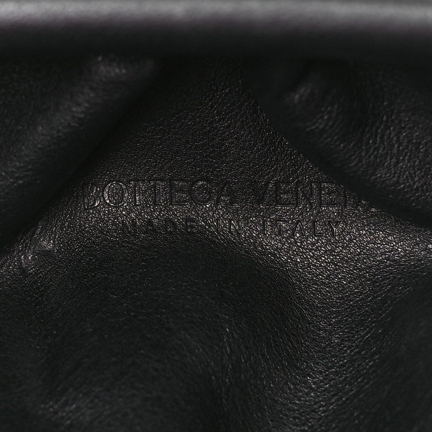 Smooth Butter Calf Teen Pouch Black