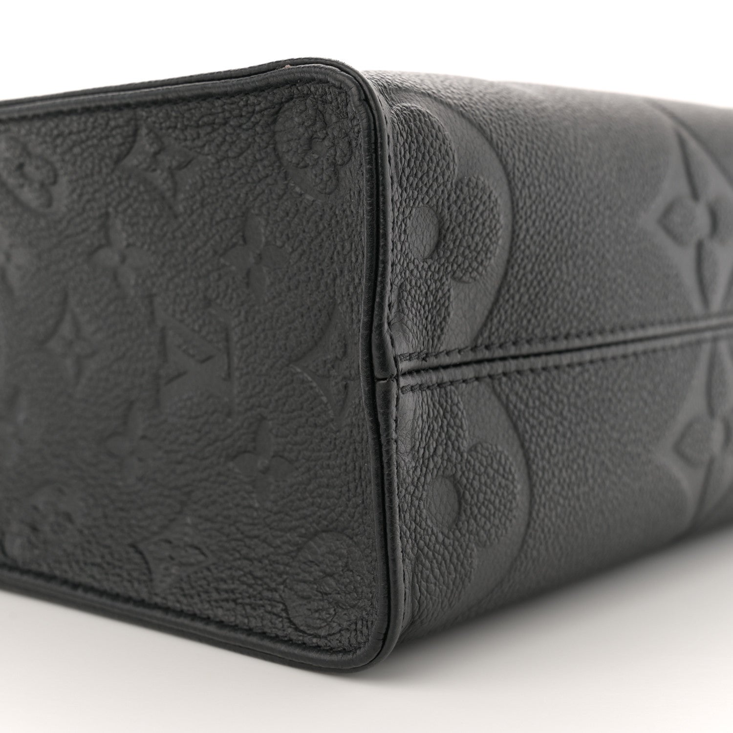 Louis Vuitton Empreinte Monogram Giant Onthego PM Black 8 of 9