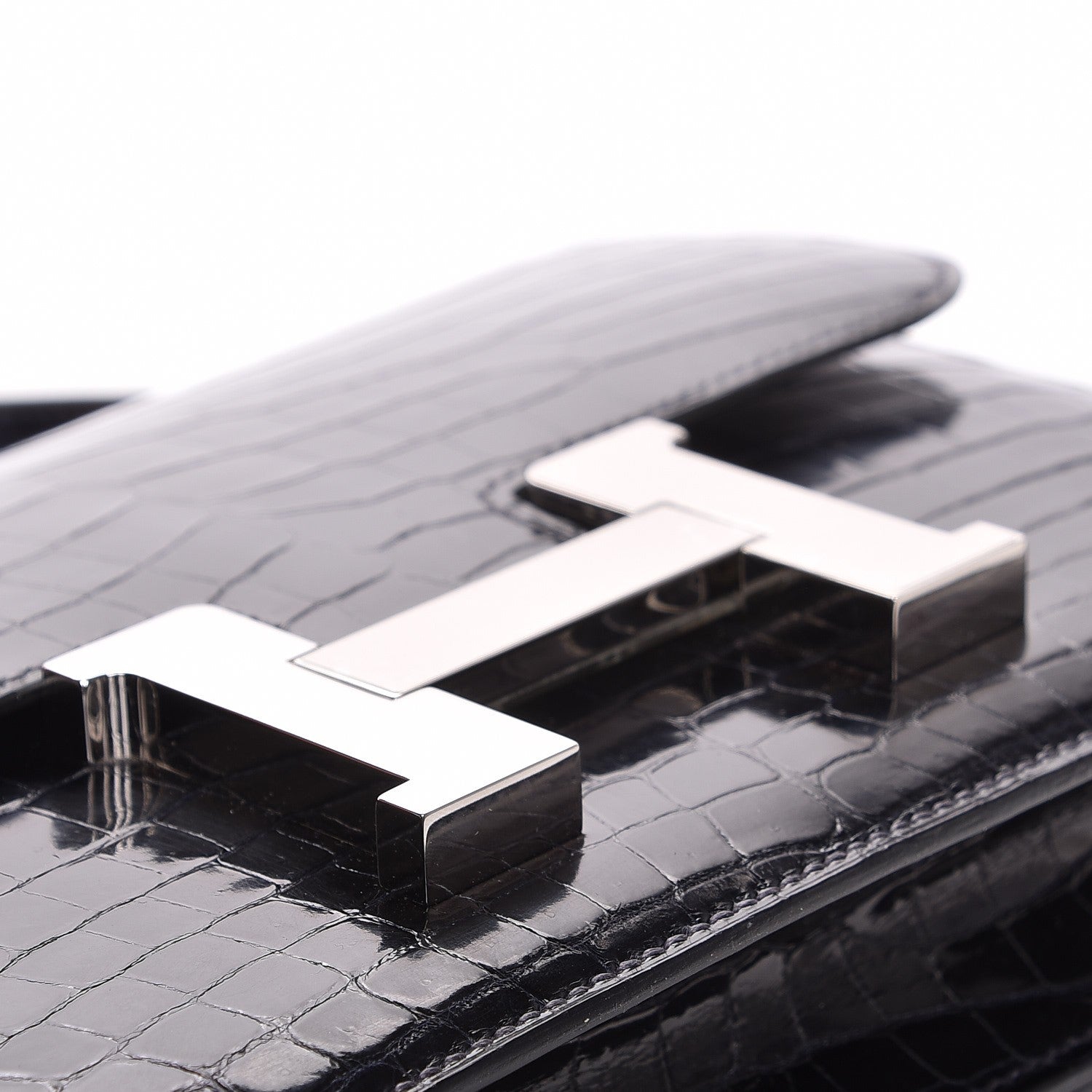 Hermes Shiny Niloticus Crocodile Constance 24 Bleu Marine 12 of 13