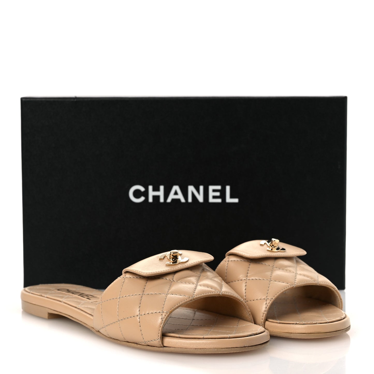 Lambskin Quilted CC Turnlock Sandals 39 Beige