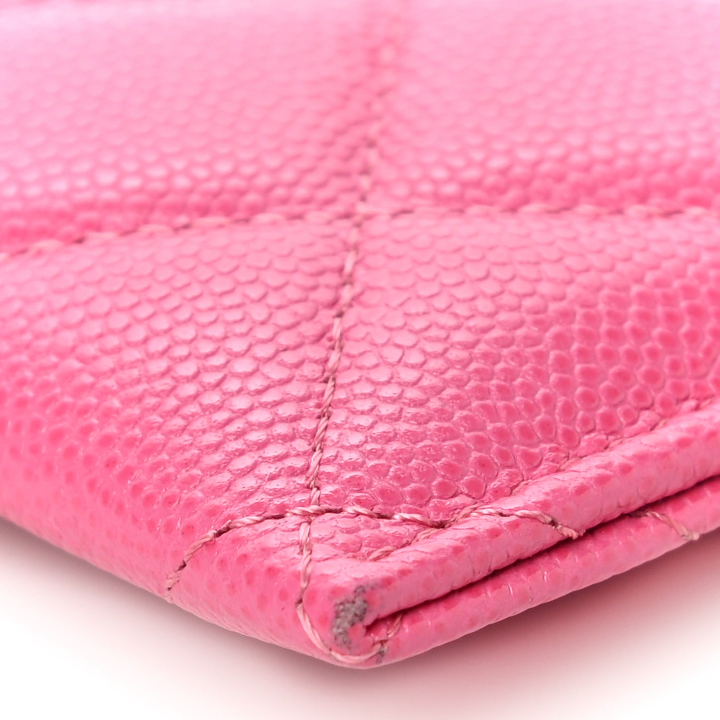 Caviar Quilted Card Holder Pink