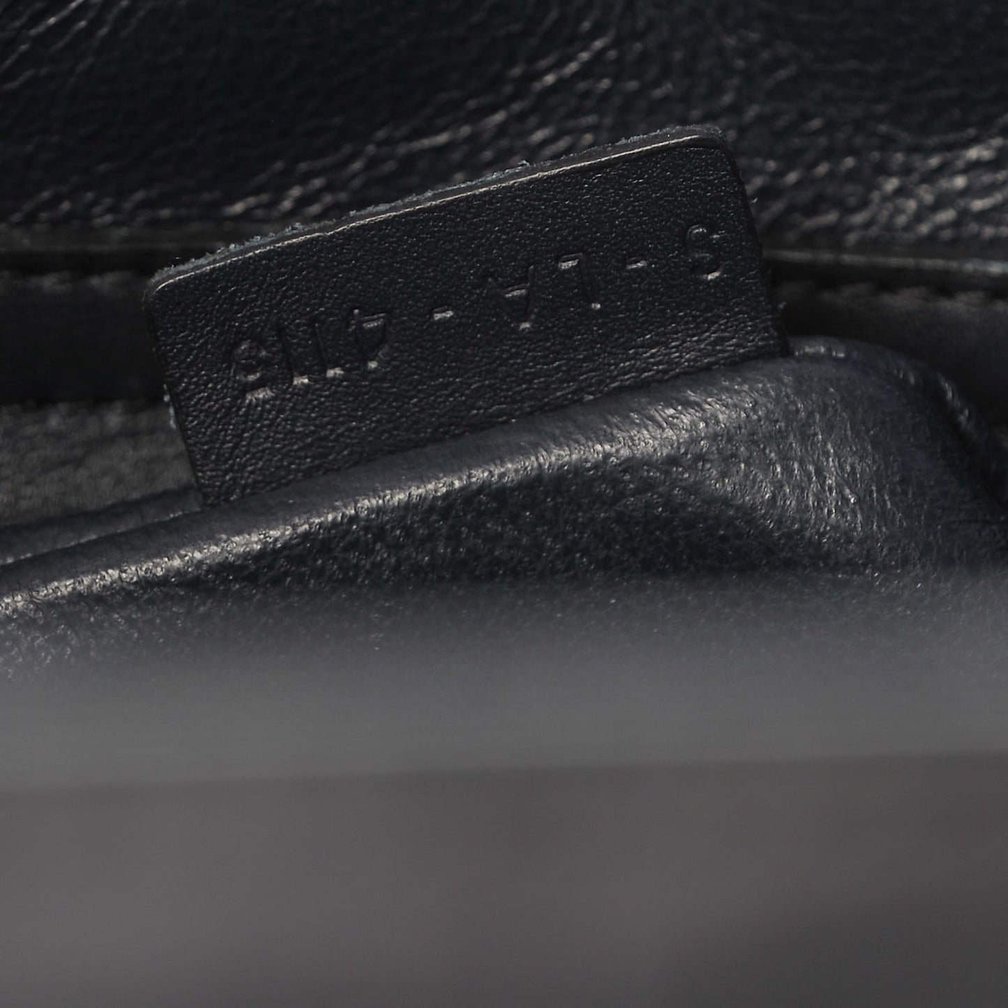 Crocodile Embossed Nubuck Medium Phantom Luggage Navy Blue