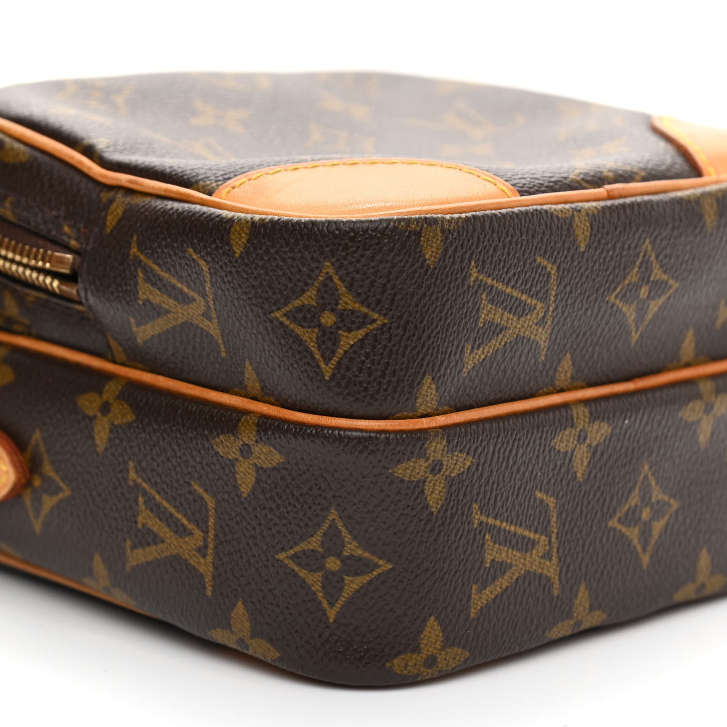 Monogram Amazone