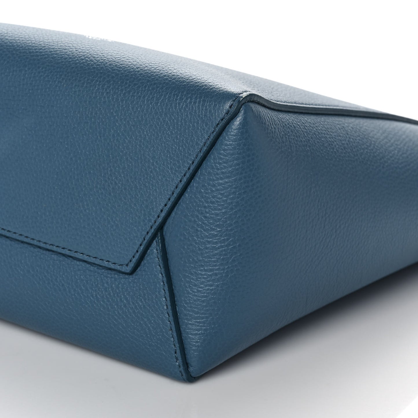Soft Grained Calfskin Small Sangle Bucket Bag Blue