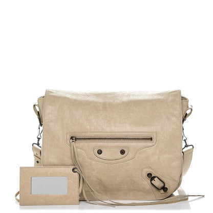 Balenciaga Agneau Folk Messenger Sahara 1 of 8