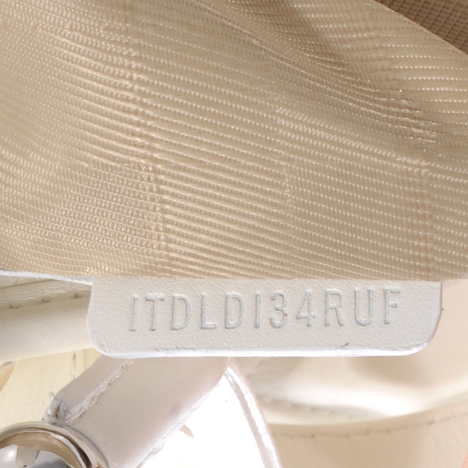 Burberry Leather Quilted Brook Hobo White 8 of 8