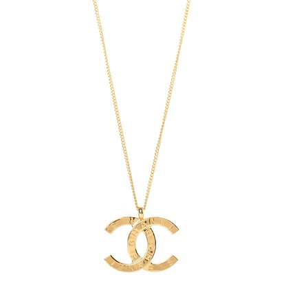 Chanel Metal CC Paris Button Necklace Gold 1 of 5
