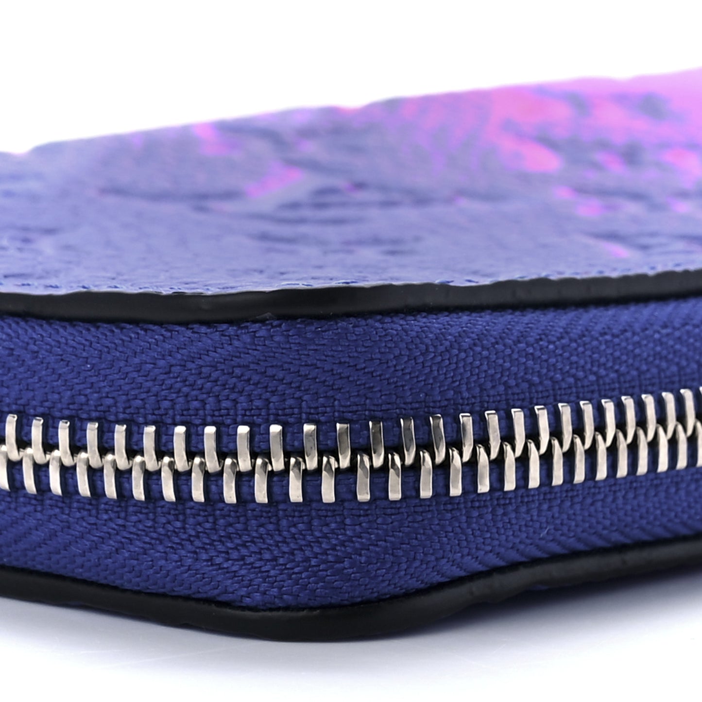 Taurillon Illusion Zippy Vertical Wallet Bleu Rose