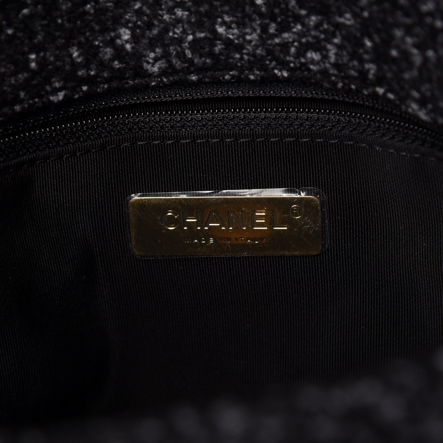 Tweed Quilted Medium Chanel 19 Flap Black