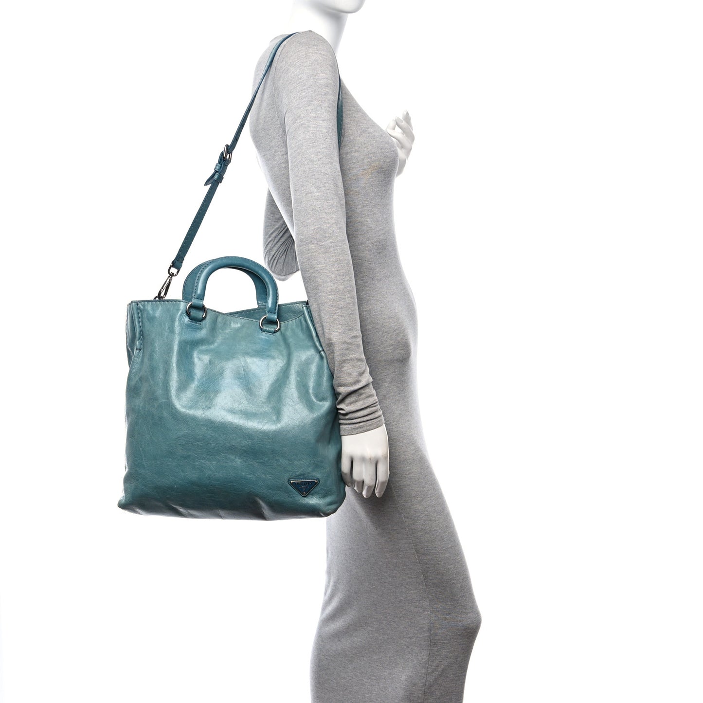 Vitello Shine Shopping Tote Azzurro