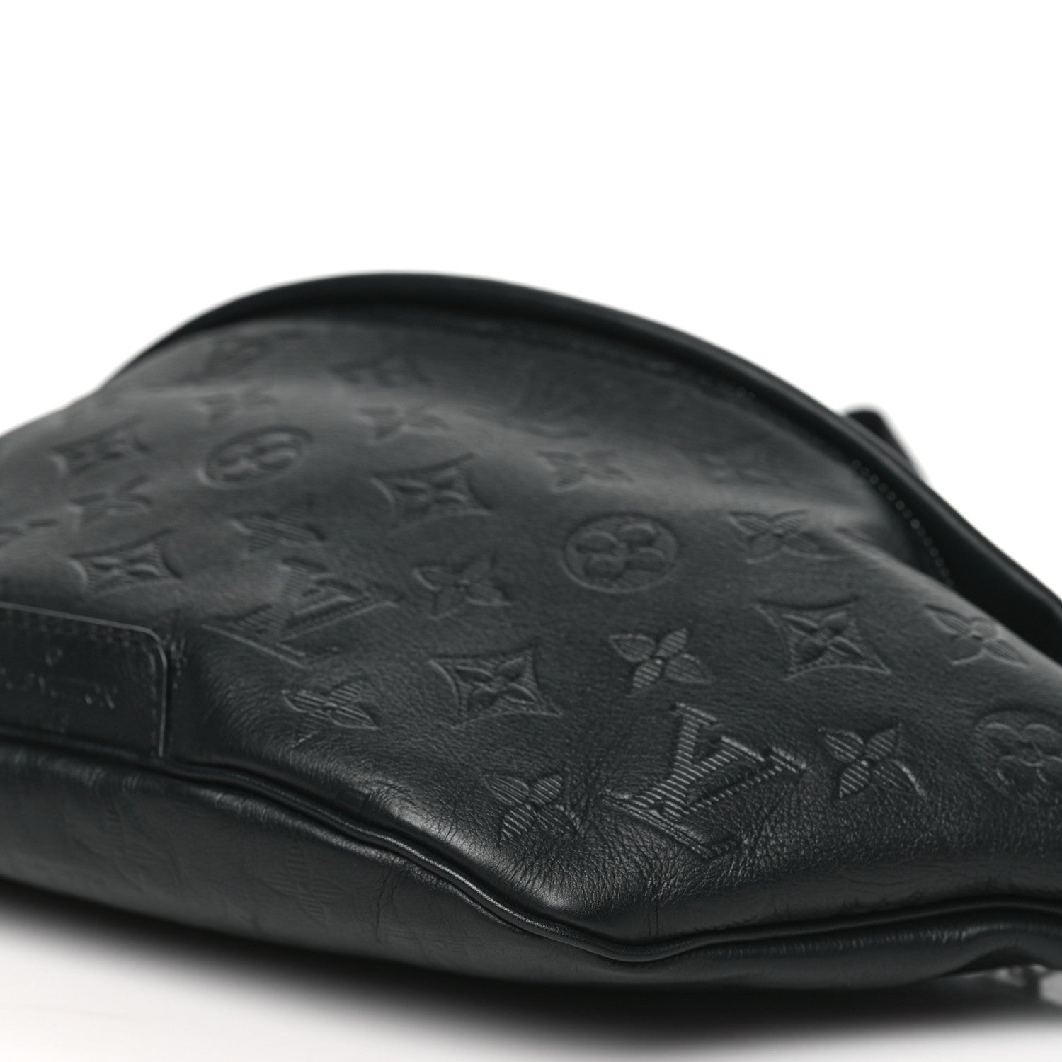 Louis Vuitton Calfskin Monogram Shadow Discovery Bumbag Black 9 of 9