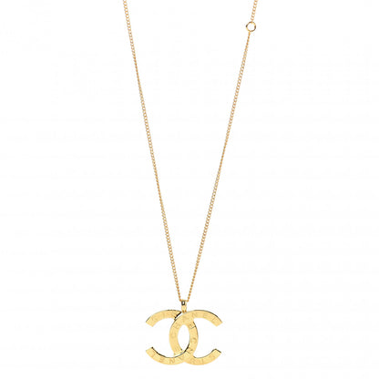 Chanel Metal CC Paris Button Necklace Gold 1 of 6