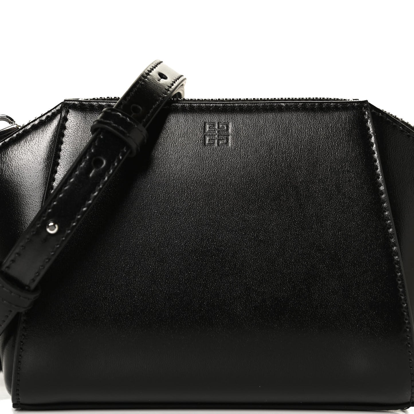 Smooth Calfskin Nano Antigona Black