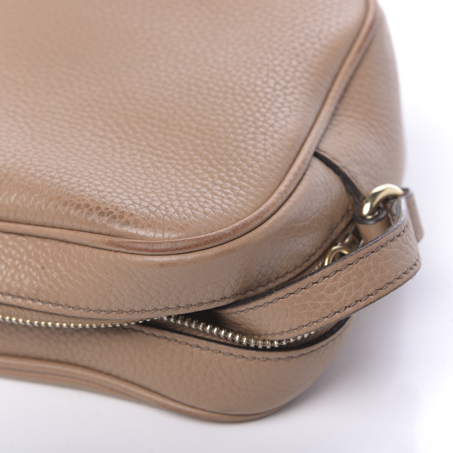 Pebbled Calfskin Small Soho Disco Bag Camelia