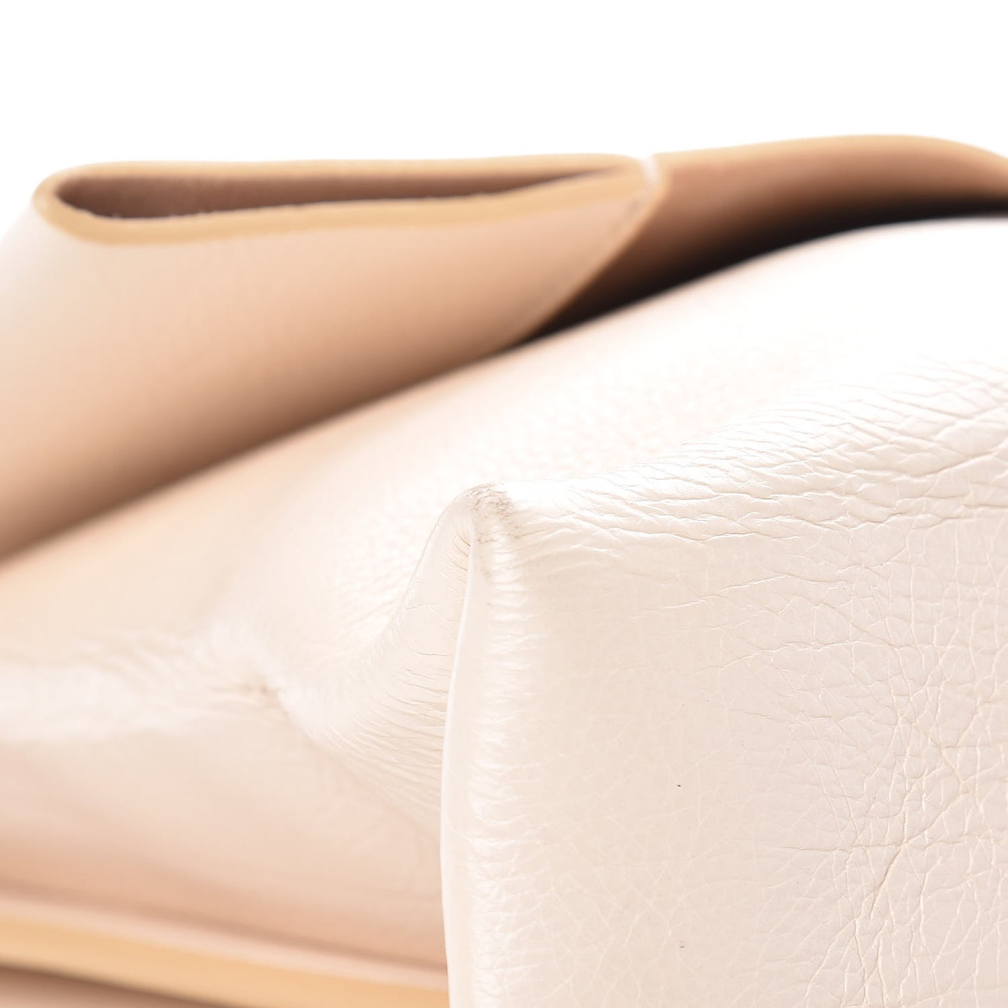 Calfskin Blade Flap Cream