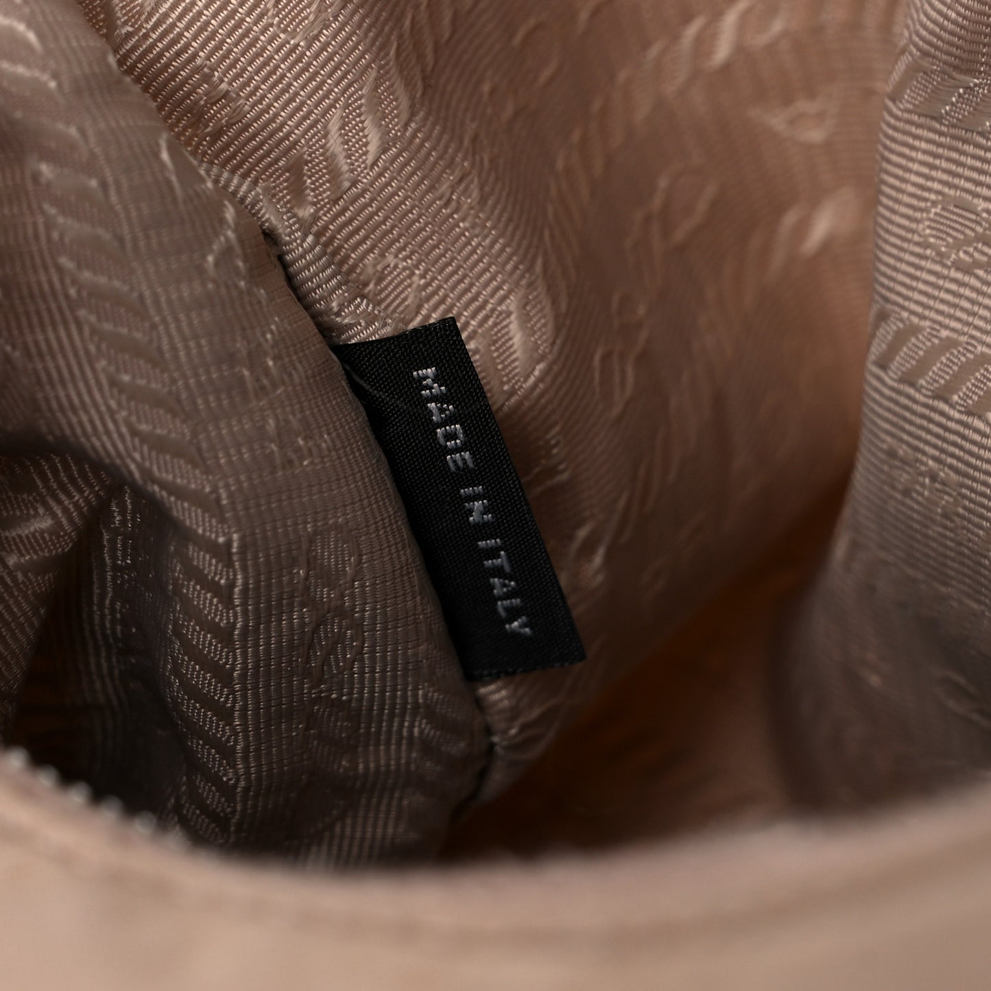 Nylon Re-Edition 2005 Shoulder Bag Cammeo