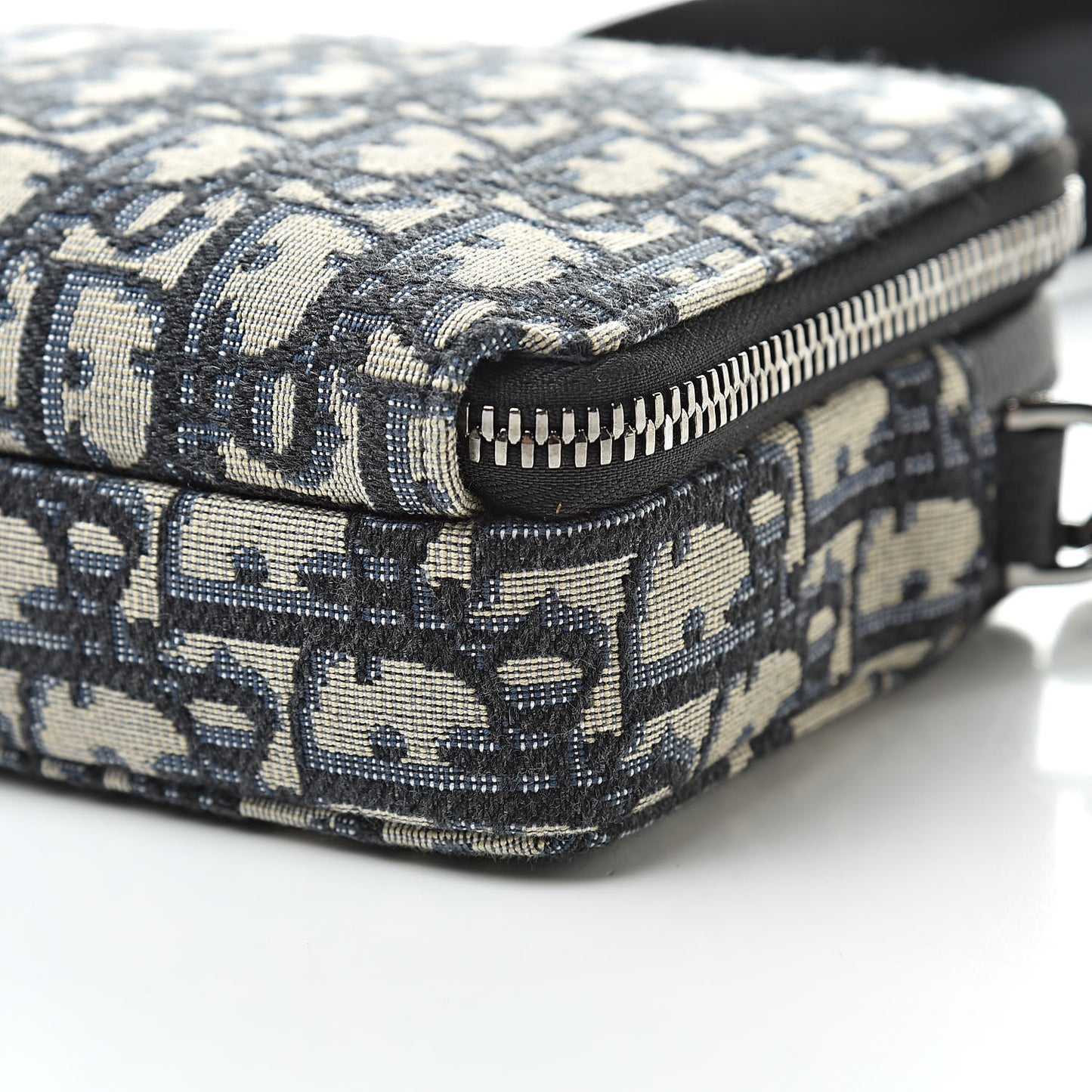 Oblique Pouch Navy Blue