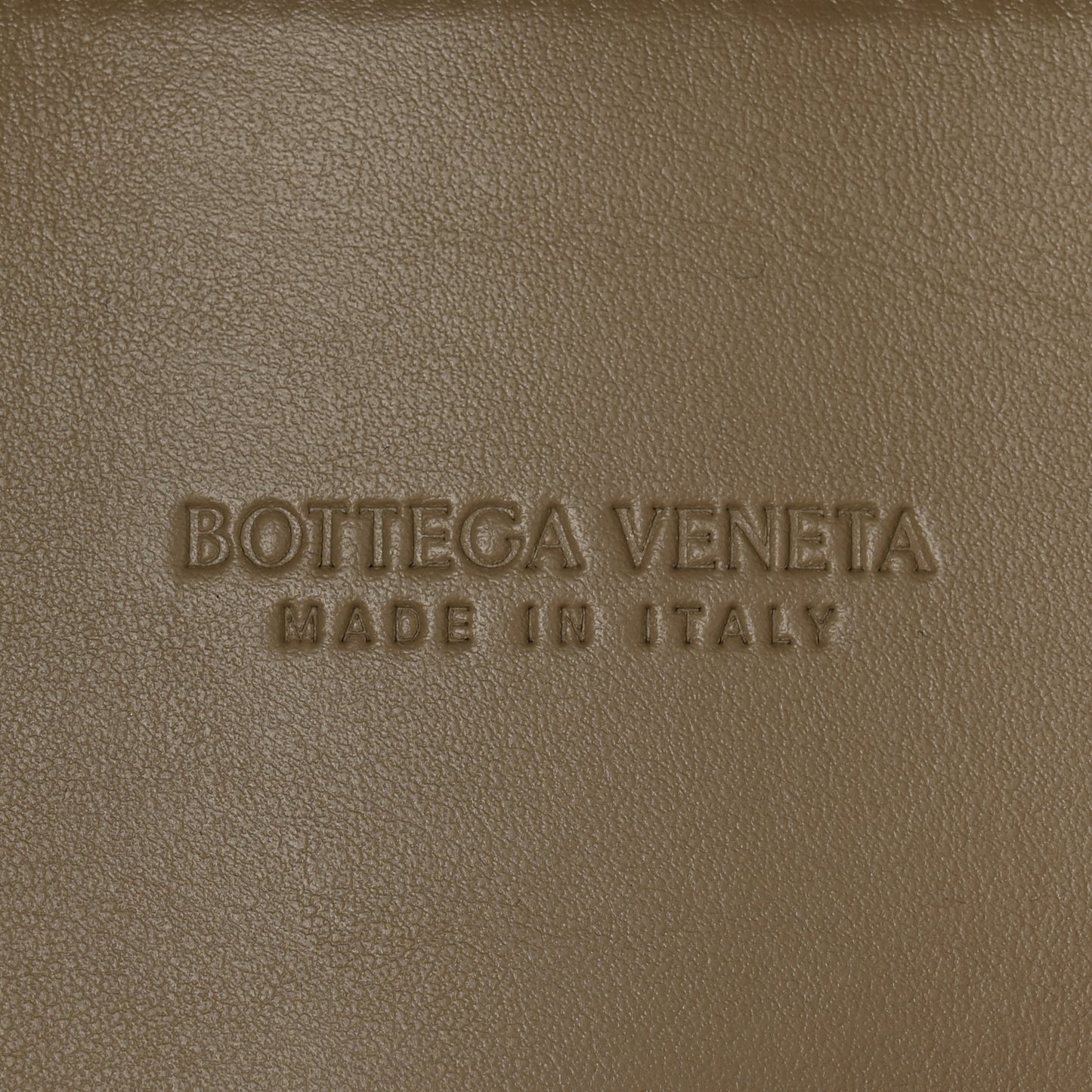 Foulard Intrecciato Pleated Arco Tote Travertine